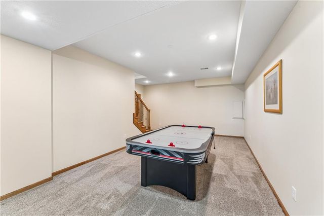 16200 Ballentine Street, Overland Park, KS 66221