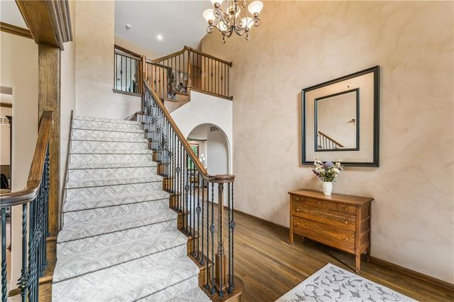 16200 Ballentine Street, Overland Park, KS 66221