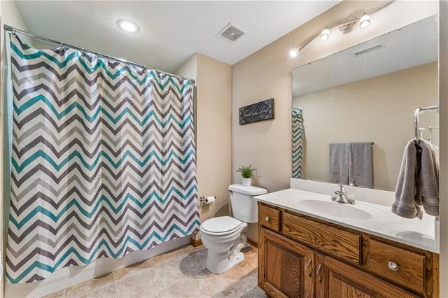 16200 Ballentine Street, Overland Park, KS 66221