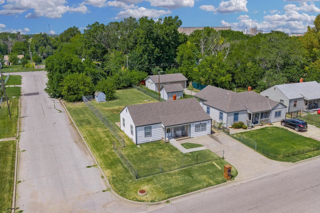 2501 N Piatt Ave, Wichita, KS 67219