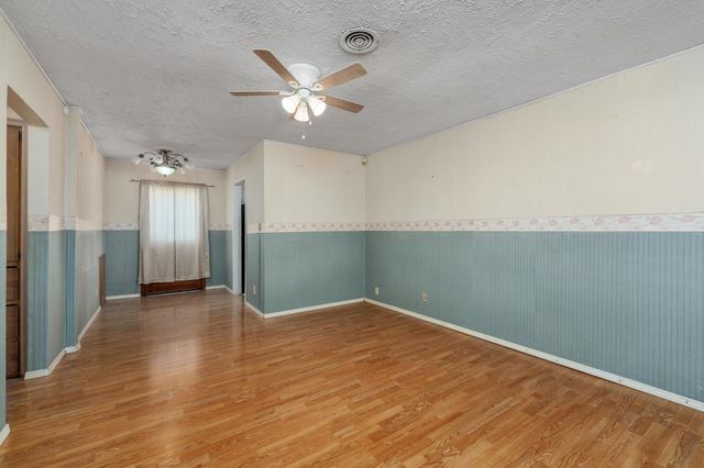 2501 N Piatt Ave, Wichita, KS 67219