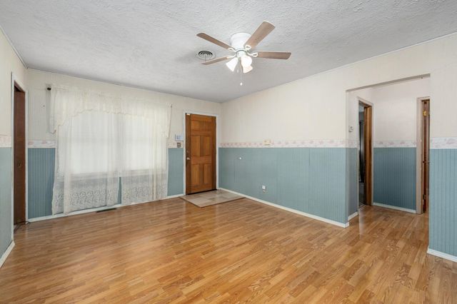 2501 N Piatt Ave, Wichita, KS 67219