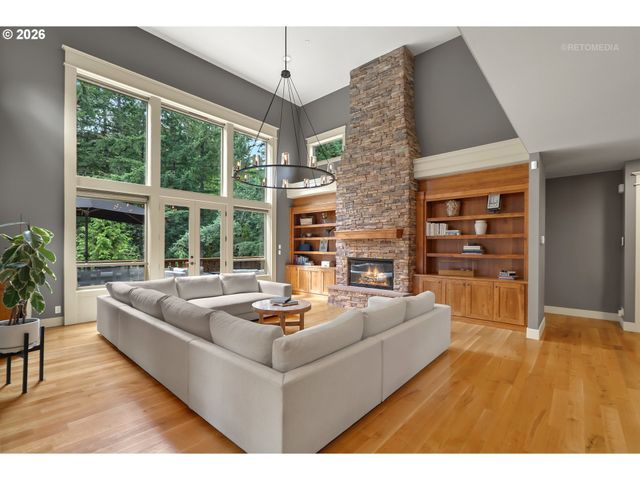3636 SUMMIT POINTE Ct, Forest Grove, OR 97116