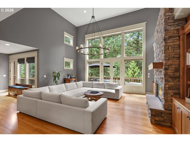 3636 SUMMIT POINTE Ct, Forest Grove, OR 97116