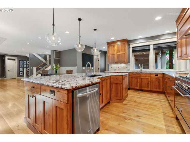 3636 SUMMIT POINTE Ct, Forest Grove, OR 97116