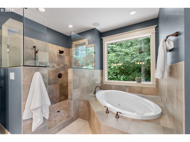 3636 SUMMIT POINTE Ct, Forest Grove, OR 97116