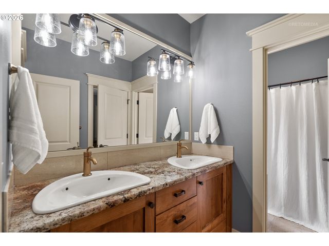 3636 SUMMIT POINTE Ct, Forest Grove, OR 97116