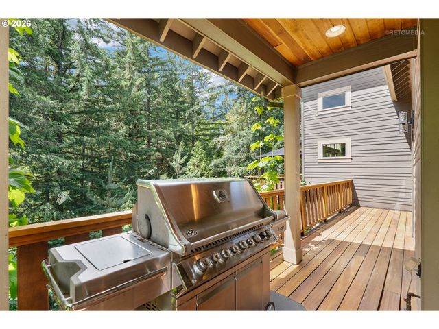 3636 SUMMIT POINTE Ct, Forest Grove, OR 97116