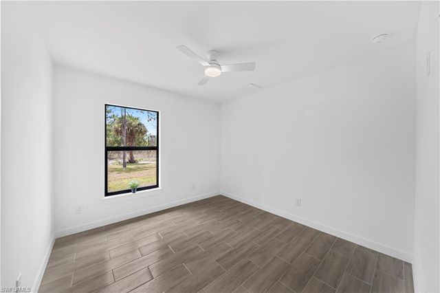 908 Capetown AVE, Lehigh Acres, FL 33974
