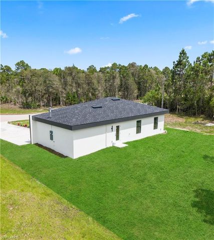 908 Capetown AVE, Lehigh Acres, FL 33974