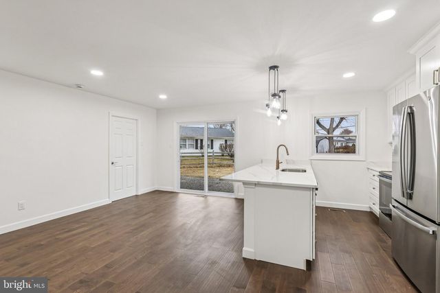 172 TIFFANY LN, Willingboro, NJ 08046