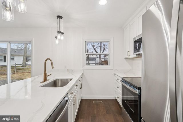 172 TIFFANY LN, Willingboro, NJ 08046