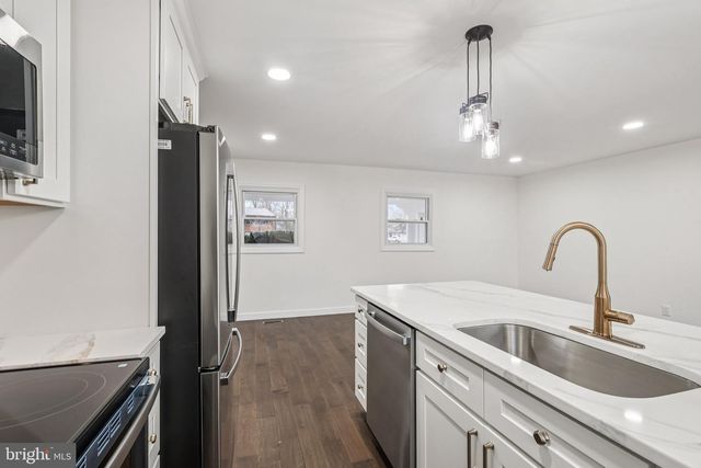 172 TIFFANY LN, Willingboro, NJ 08046