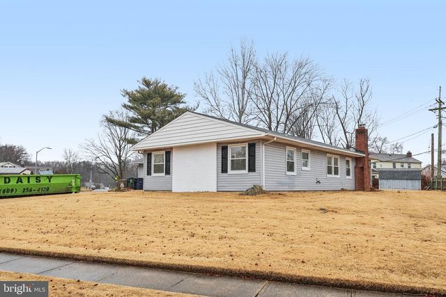 172 TIFFANY LN, Willingboro, NJ 08046