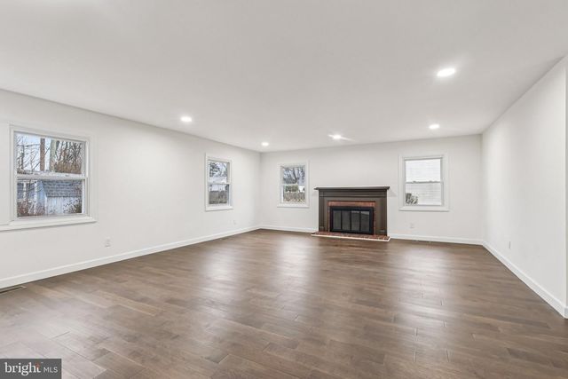 172 TIFFANY LN, Willingboro, NJ 08046