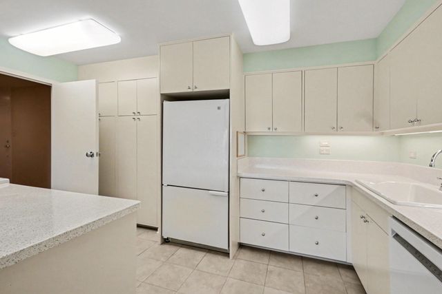 2929 Buffalo Speedway A303, Houston, TX 77098