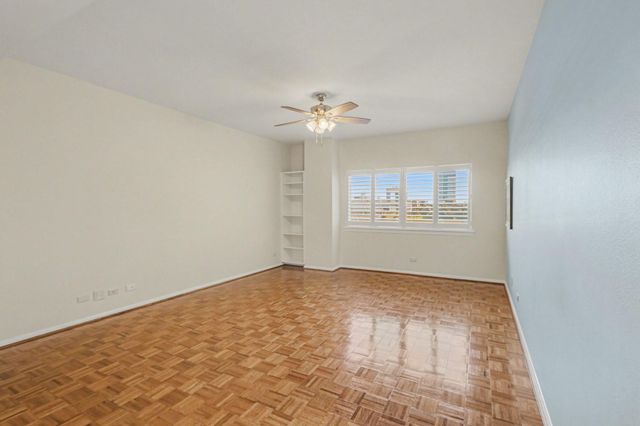 2929 Buffalo Speedway A303, Houston, TX 77098