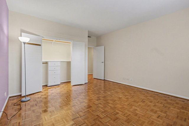 2929 Buffalo Speedway A303, Houston, TX 77098