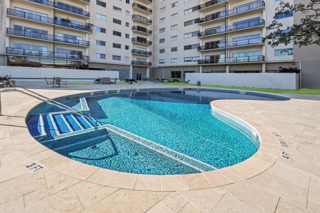 2929 Buffalo Speedway A303, Houston, TX 77098