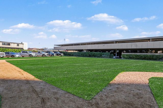 2929 Buffalo Speedway A303, Houston, TX 77098