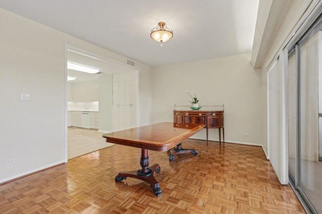 2929 Buffalo Speedway A303, Houston, TX 77098