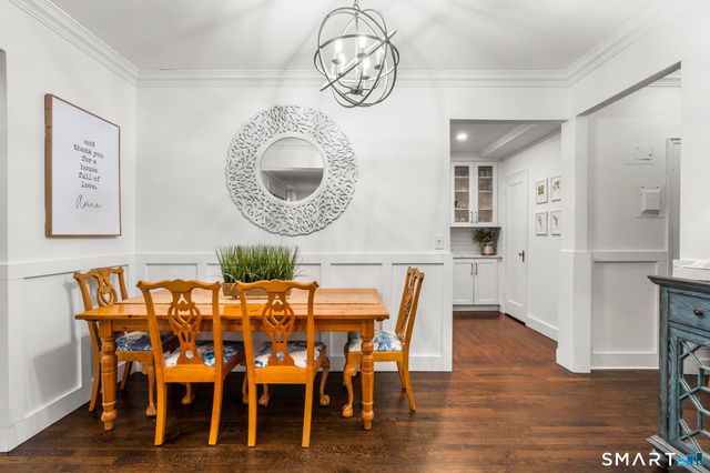 70 Strawberry Hill Avenue APT 2-2E, Stamford, CT 06902