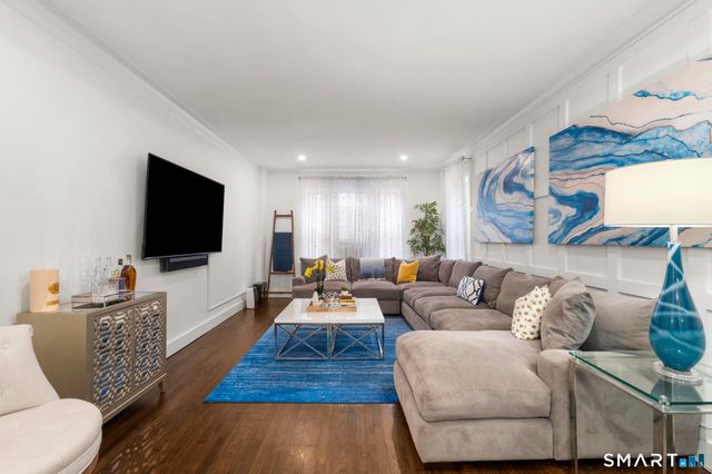 70 Strawberry Hill Avenue APT 2-2E, Stamford, CT 06902