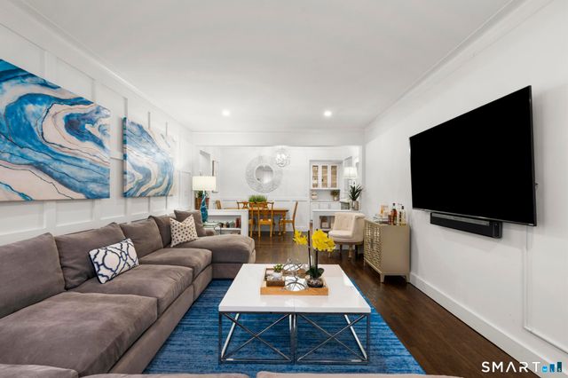 70 Strawberry Hill Avenue APT 2-2E, Stamford, CT 06902