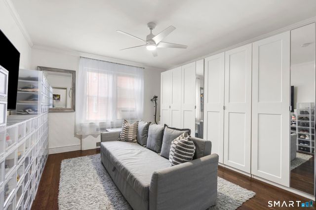 70 Strawberry Hill Avenue APT 2-2E, Stamford, CT 06902