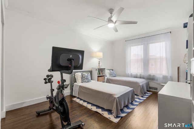 70 Strawberry Hill Avenue APT 2-2E, Stamford, CT 06902