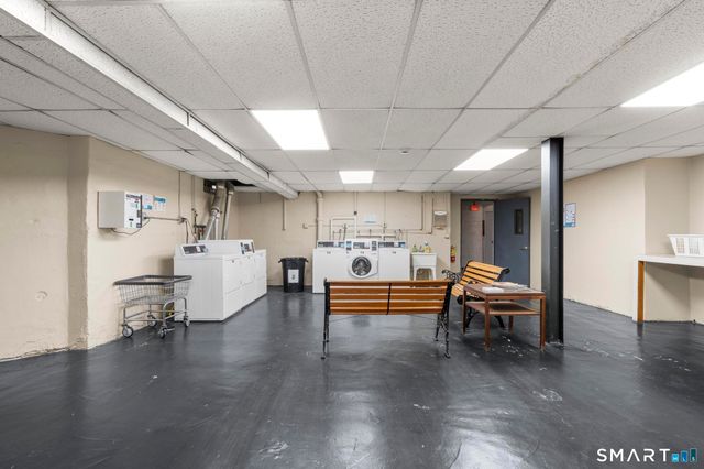 70 Strawberry Hill Avenue APT 2-2E, Stamford, CT 06902