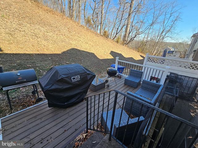 10 LOOKOUT DR, Indian Head, MD 20640