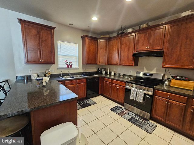 10 LOOKOUT DR, Indian Head, MD 20640