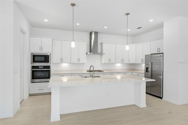 19156 CHERRYSTONE WAY, Lakewood Ranch, FL 34211