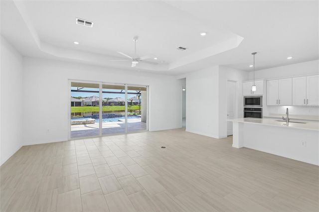 19156 CHERRYSTONE WAY, Lakewood Ranch, FL 34211