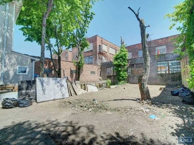 1136 Grove Street, Irvington, NJ 07111