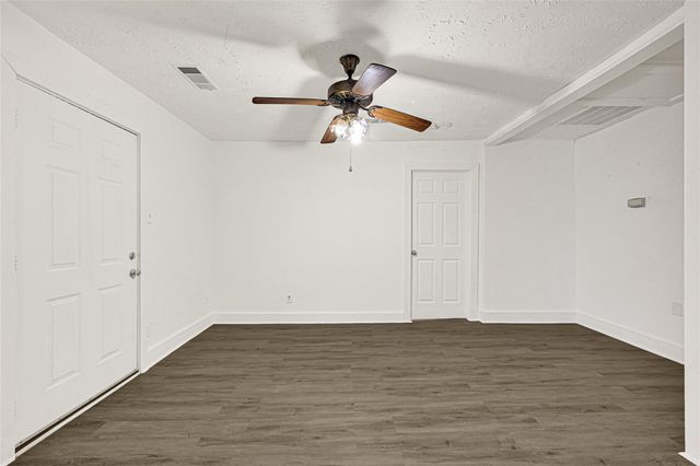 969 Wakefield Drive B, Houston, TX 77018