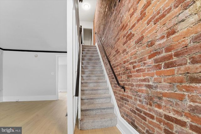 303 GREEN LN, Philadelphia, PA 19128
