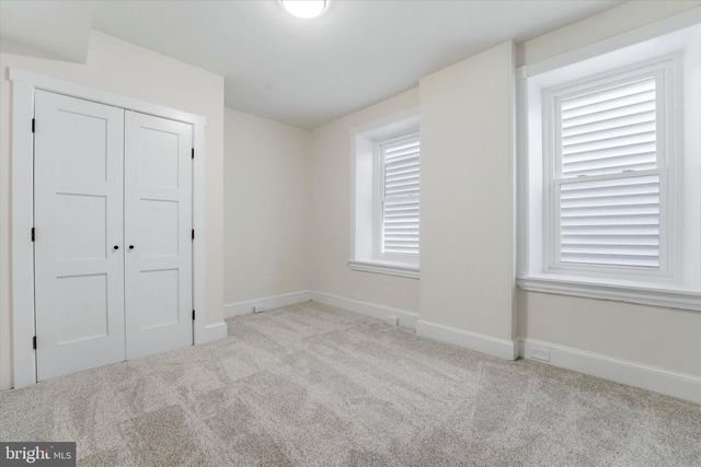 303 GREEN LN, Philadelphia, PA 19128