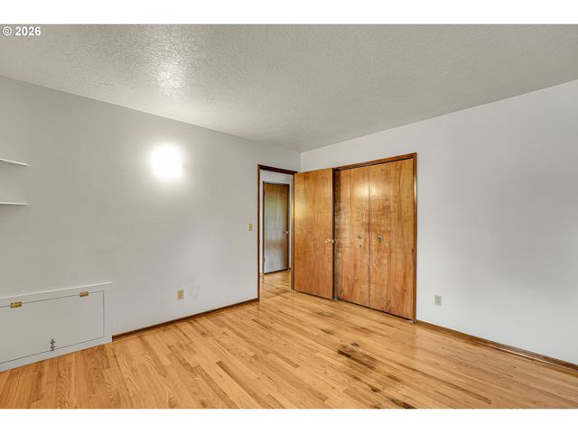 19555 Nw MELROSE Dr, Portland, OR 97229