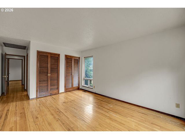 19555 Nw MELROSE Dr, Portland, OR 97229