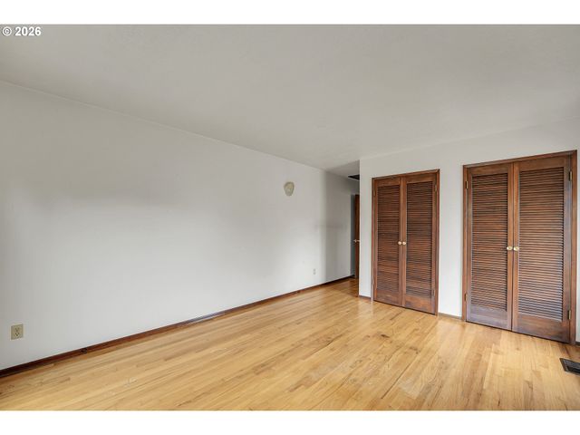 19555 Nw MELROSE Dr, Portland, OR 97229