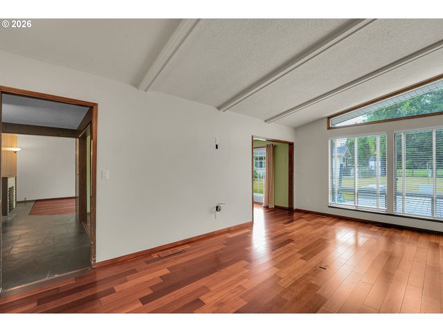 19555 Nw MELROSE Dr, Portland, OR 97229