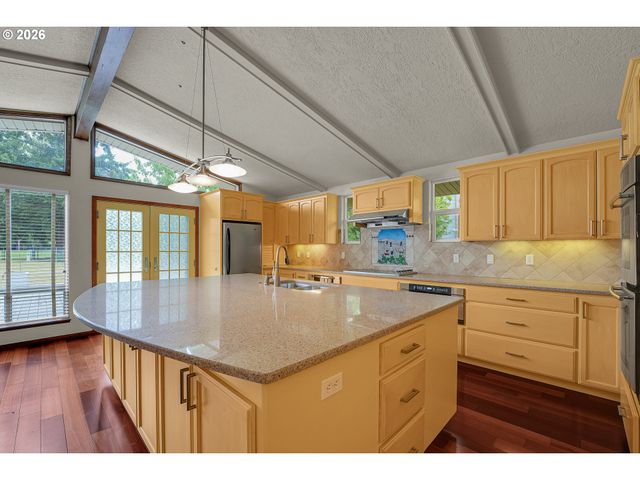 19555 Nw MELROSE Dr, Portland, OR 97229