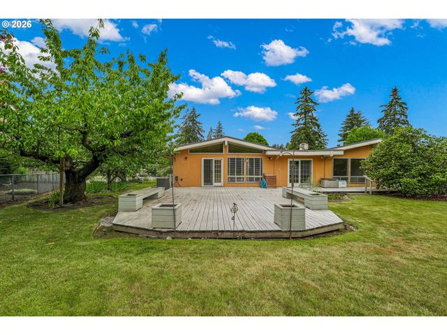 19555 Nw MELROSE Dr, Portland, OR 97229