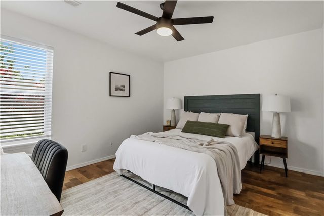 206 NW J Street, Bentonville, AR 72712