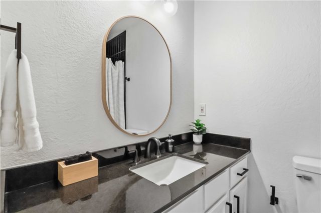 206 NW J Street, Bentonville, AR 72712