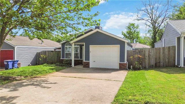 206 NW J Street, Bentonville, AR 72712