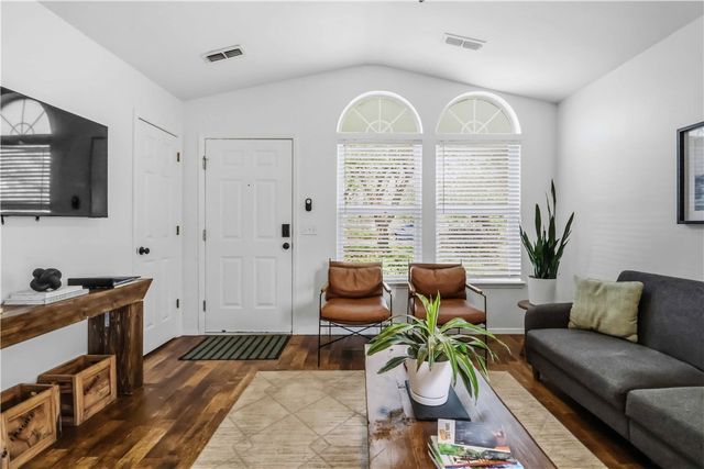 206 NW J Street, Bentonville, AR 72712