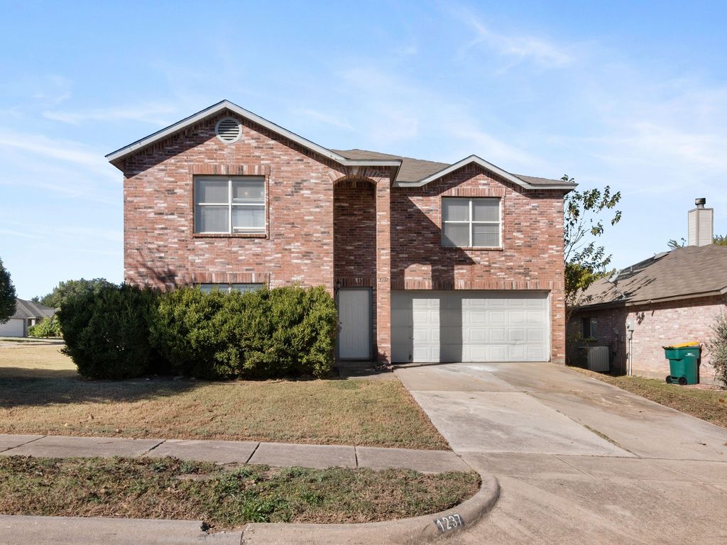 1237 Mccary Street, Cedar Hill, TX 75104